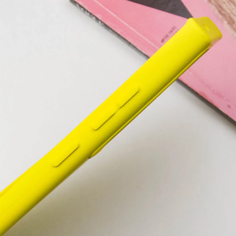 Чохол Silicone Case Lakshmi з закритою камерою на Samsung Galaxy S24 Ultra – Жовтий / Flash. Фото 11 з 12