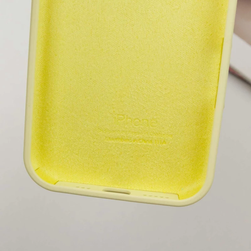Чохол Silicone Case з закритим низом на Apple iPhone 13 Pro (6.1") – Жовтий / Mellow Yellow. Фото 6 з 6