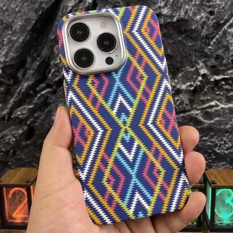 Пластикова накладка Neon Ornament with Magnetic Safe для Apple iPhone 15 Pro (6.1") – X-Blue. Фото 2 з 5