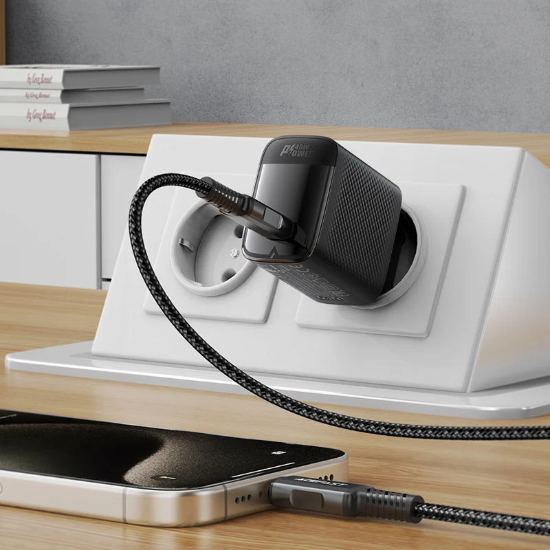 СЗУ Acefast A112 GaN PD45W (1USB-C) – Black. Фото 4 из 6
