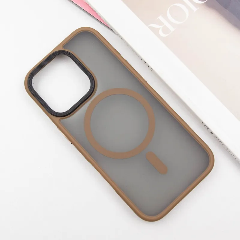 TPU+PC чохол Metal Buttons with Magnetic Fit для Apple iPhone 16 Pro – Золотий / Gold. Фото 3 з 6