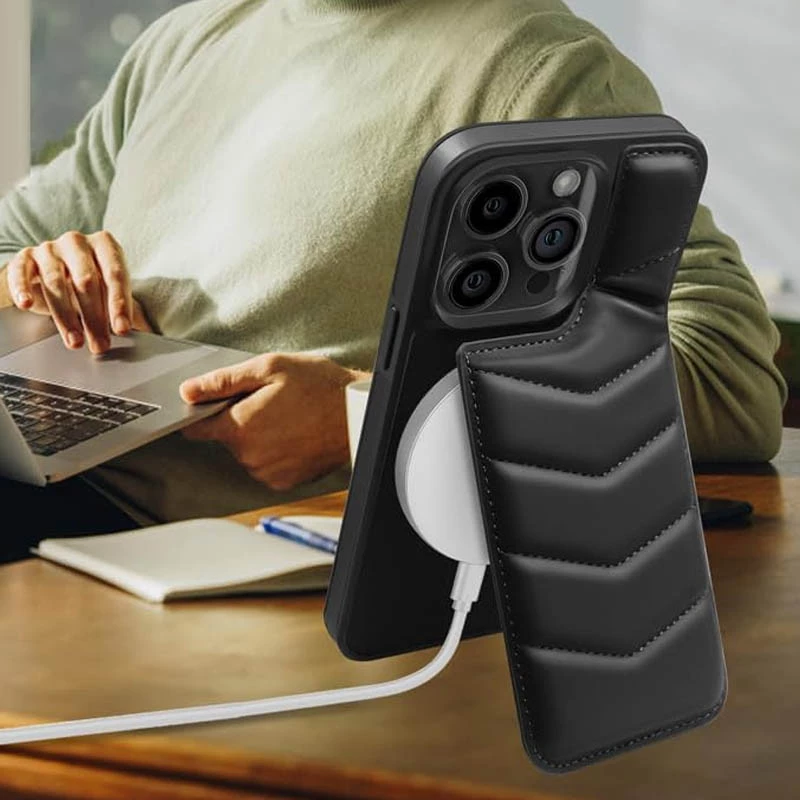 Шкіряна накладка Пуховик з Magnetic Safe на Apple iPhone 16 Pro Max – Black. Фото 2 з 6