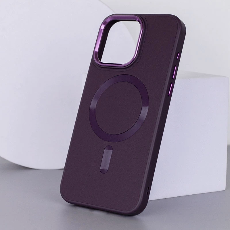 Кожаный чехол Bonbon с металлическими кнопками и MagSafe на Apple iPhone 15 (6.1") – Фиолетовый / Dark Purple. Фото 5 из 8