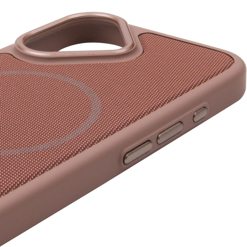 Чехол TPU TechWoven Hybrid with MagSafe для Apple iPhone 17 (6.3") – Desert Gold. Фото 6 из 7