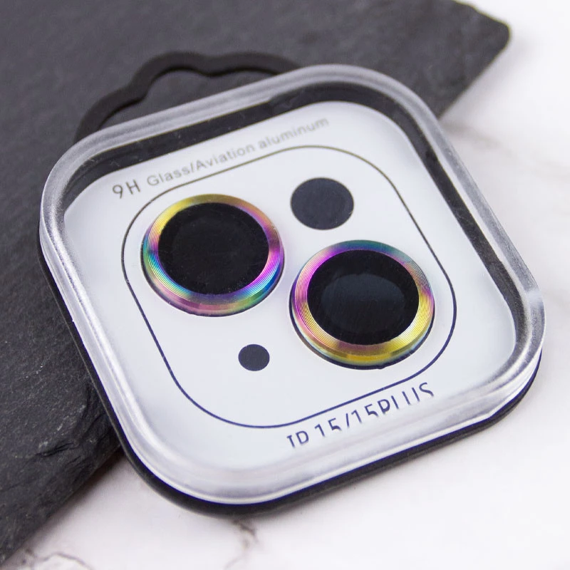 Металеве захисне скло на камеру на Apple iPhone 15 Plus (6.7") – Бузковий / Rainbow. Фото 6 з 9