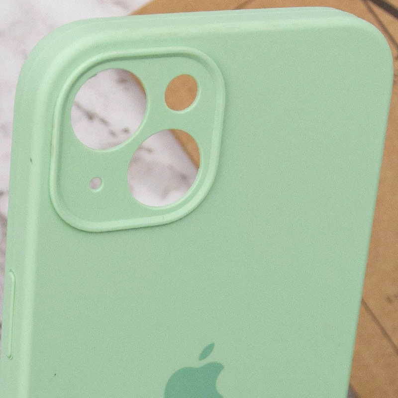 Чехол Silicone Case с защитой камеры для Apple iPhone 15 (6.1") – Зеленый / Pistachio. Фото 5 из 6