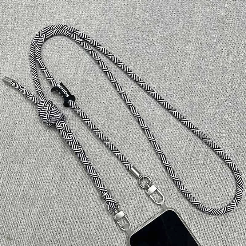 Шнурок с двумя креплениями (8мм) 150см – Black / White Pattern. Фото 3 из 3