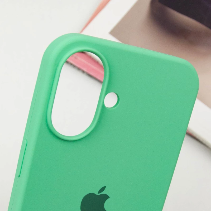 Чохол Silicone Case з закритим низом на Apple iPhone 16 – Зелений / Spearmint. Фото 5 з 8