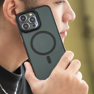 TPU+PC чохол Blueo Skin Friendly Frosted with MagSafe для Apple iPhone 15 Pro (6.1") фото 1 з 8