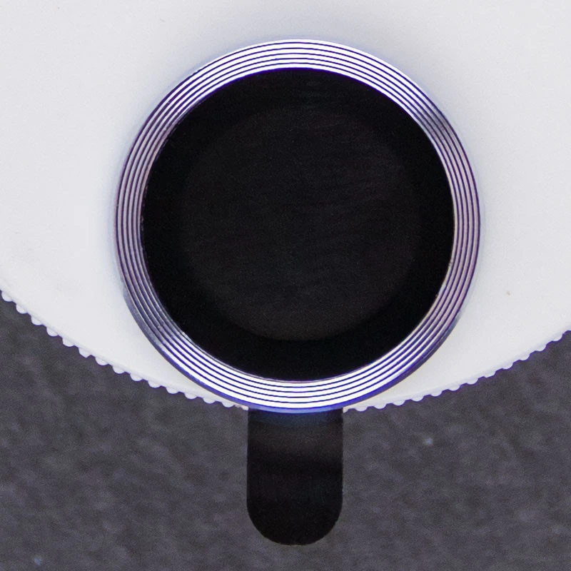 Металлическое защитное стекло на камеру для Apple iPhone 17 (6.3") – Голубой / Light Blue. Фото 5 из 8