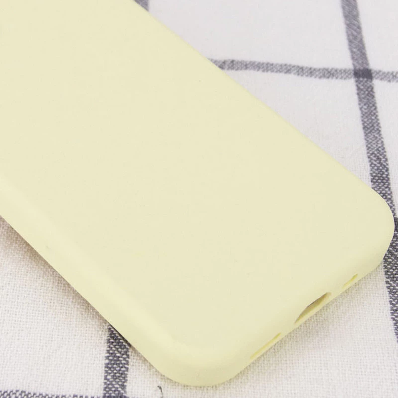 Чехол с закрытым низом Silicone Case для Apple iPhone 14 (6.1") – Желтый / Mellow Yellow. Фото 2 из 3