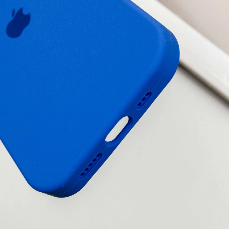 Чехол Silicone Case с закрытым низом для Apple iPhone 15 Pro (6.1") – Синий / Capri Blue. Фото 6 из 7