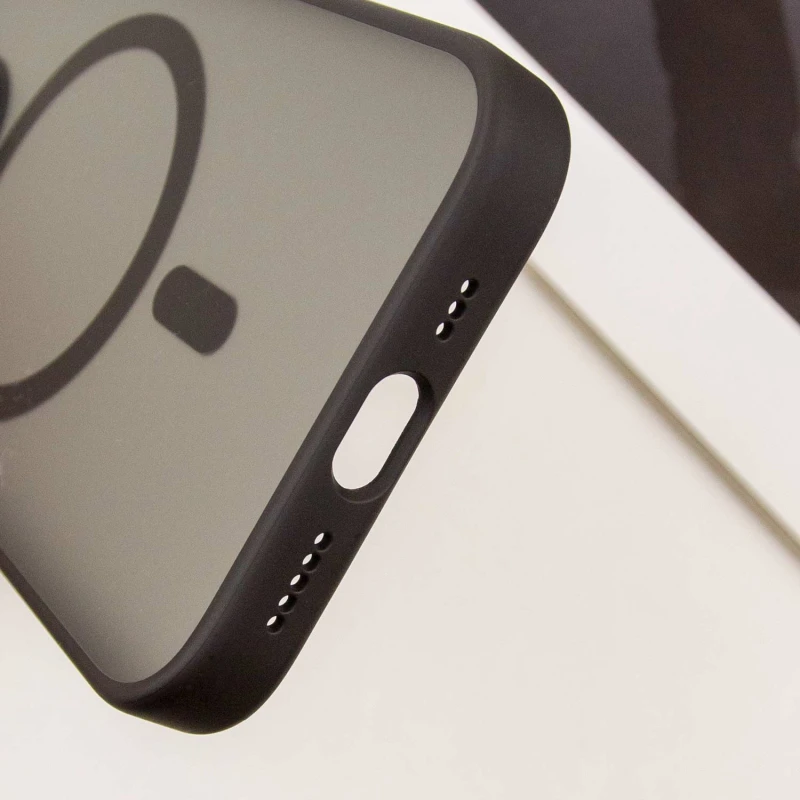 TPU+PC чохол Blueo Skin Friendly Frosted with MagSafe для Apple iPhone 15 (6.1") – Чорний / Black. Фото 10 з 10