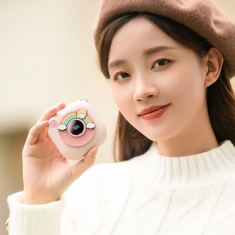 Портативний ЗП Power Bank GXZПортативний ЗП Power Bank GXZ-N11 2in1 with cable з обігрівачем для рук 5000 mAh-N11 2in1 with cable з обогревателем для рук 5000 mAh – Pink. Фото 3 з 7