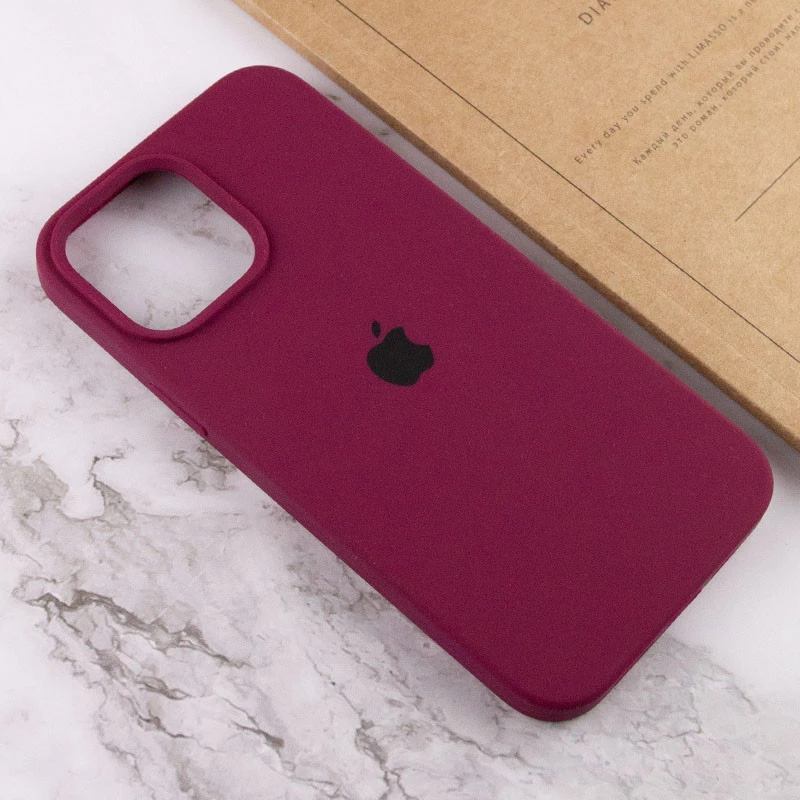 Чохол Silicone Case з закритим низом на Apple iPhone 16 – Бордовий / Maroon. Фото 5 з 5