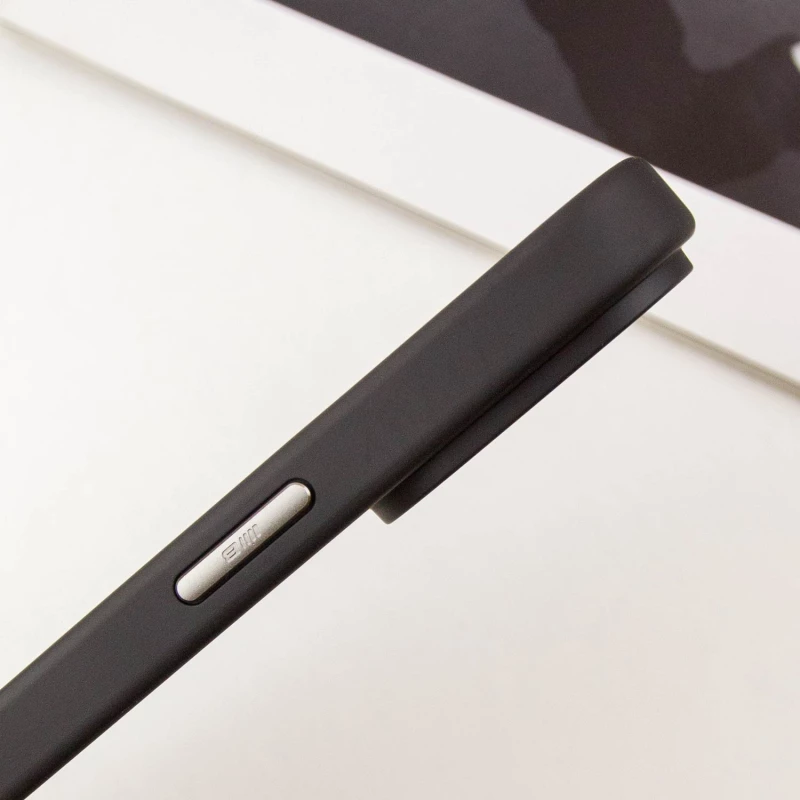 TPU+PC чохол Blueo Skin Friendly Frosted with MagSafe для Apple iPhone 16 Pro Max – Чорний. Фото 13 з 15