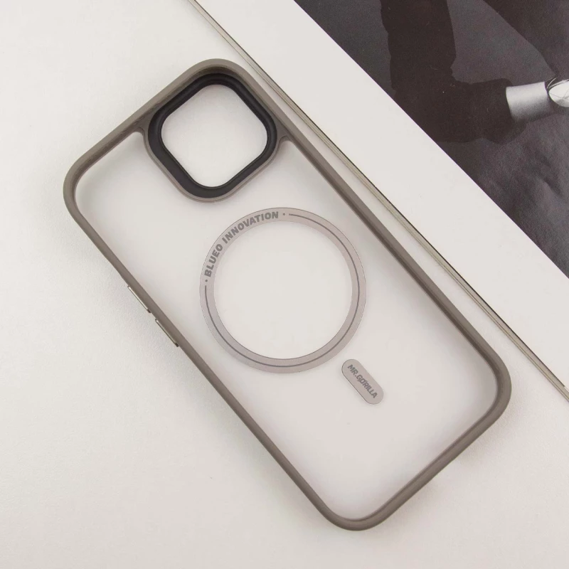 TPU+PC чехол Blueo Skin Friendly Frosted with MagSafe для Apple iPhone 15 (6.1") – Серый. Фото 5 из 9