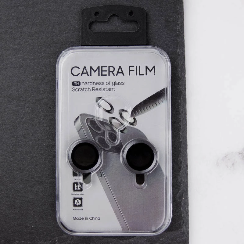 Металлическое защитное стекло на камеру для Apple iPhone 15 (6.1") – Темно-Серый / Graphite. Фото 12 из 13