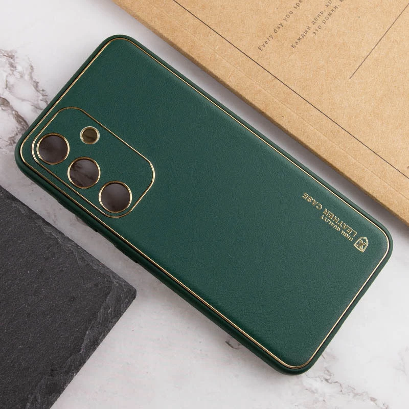 Шкіряний чохол Xshield на Samsung Galaxy S24 – Зелений / Army Green. Фото 7 з 10