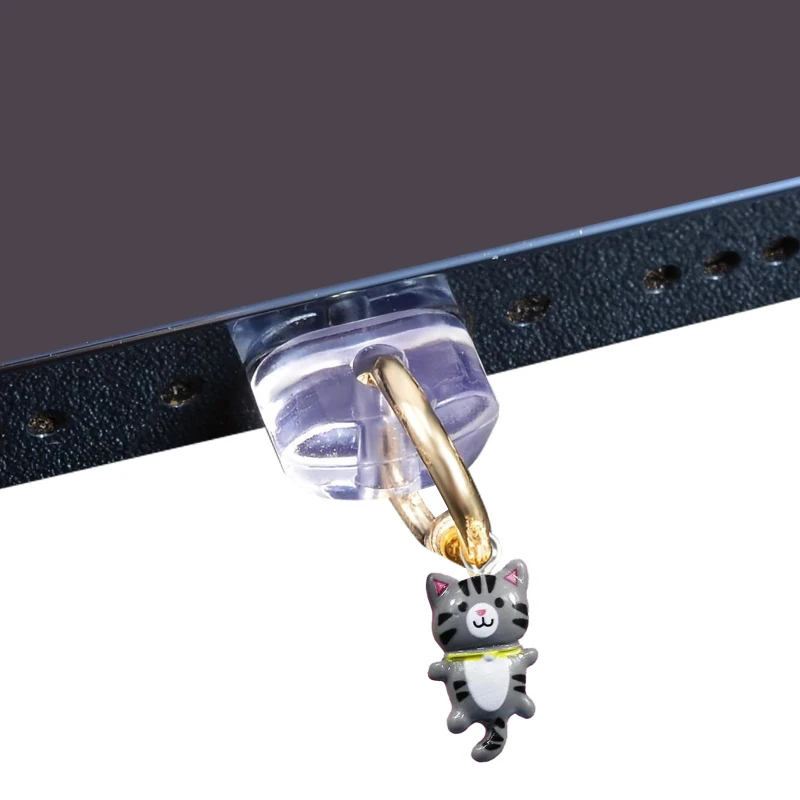 Заглушка силіконова Type-C з подвеской IP44 – Cat ceramic gray. Фото 2 з 2