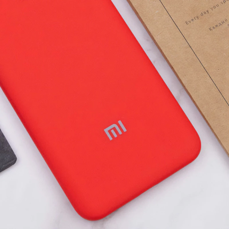 Чехол Silicone Case с закрытым низом и защитой камеры для Xiaomi Redmi Note 13 5G – Красный / Red. Фото 3 из 3