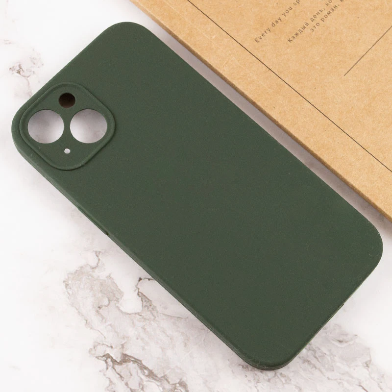 Чехол с защитой камеры Silicone Case для Apple iPhone 15 (6.1") – Зеленый / Cyprus Green. Фото 3 из 3
