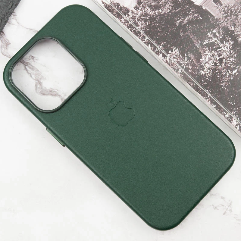 Шкіряний чохол Silicone Case Premium з MagSafe and Animation на Apple iPhone 16 Pro – Green. Фото 2 з 5
