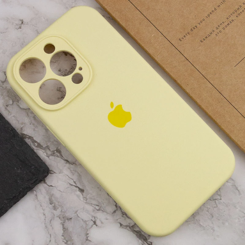 Чохол Silicone Case з захистом камери на Apple iPhone 14 Pro Max (6.7") – Жовтий / Mellow Yellow. Фото 6 з 7