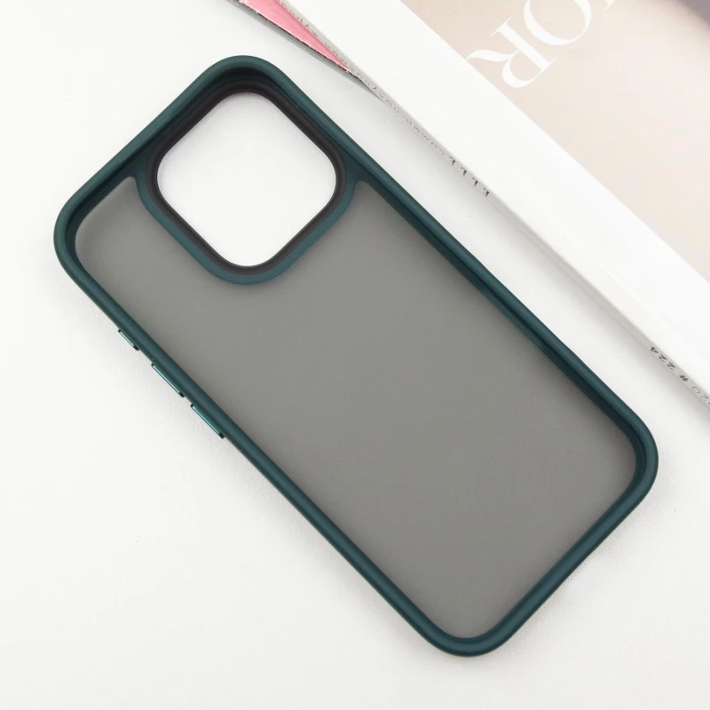 TPU+PC с металлическими кнопками для Apple iPhone 16 Pro Max – Зеленый. Фото 3 из 6