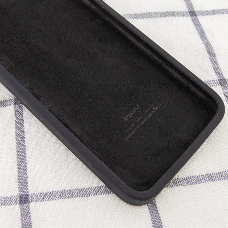 Чехол Silicone Case Square L с защитой камеры для Apple iPhone SE (2020) – Черный / Black. Фото 3 из 3