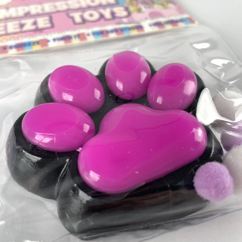 Антистрес-сквіш котяча лапка – Black / Purple. Фото 2 з 2