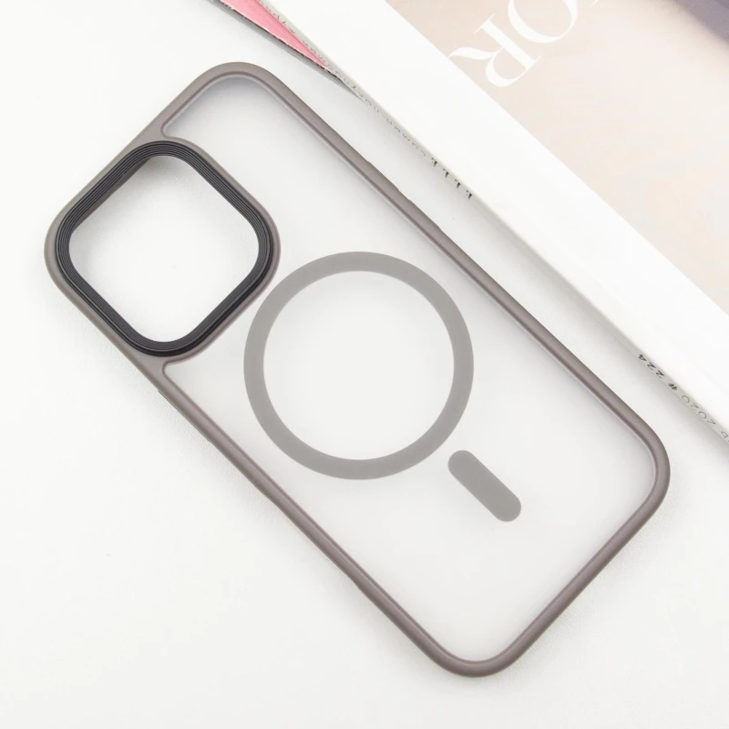 TPU+PC с металлическими кнопками и MagSafe для Apple iPhone 16 Pro – Серый. Фото 2 из 6