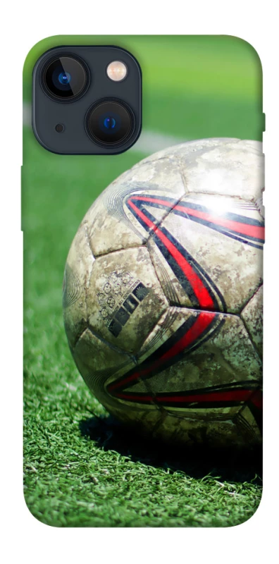 Чехол на Apple iPhone 13 mini (5.4") Мяч на газоне фото 1 из 1