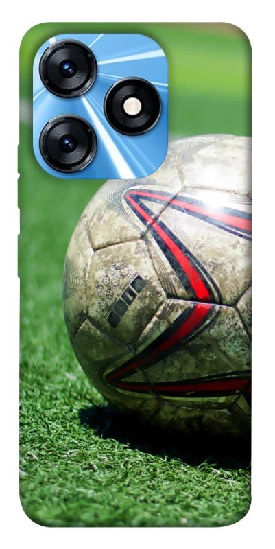 Чехол на TECNO Spark 10 Мяч на газоне фото 1 из 1