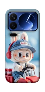 Чехол на Xiaomi Poco F7 Ultra Labubu in the car фото 1 из 1