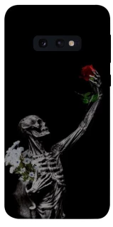 Чехол на Samsung Galaxy S10e Skeleton vs Rose фото 1 из 1
