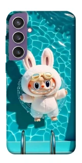 Чехол на Samsung Galaxy S23 FE Labubu in the pool ver.2 фото 1 из 1