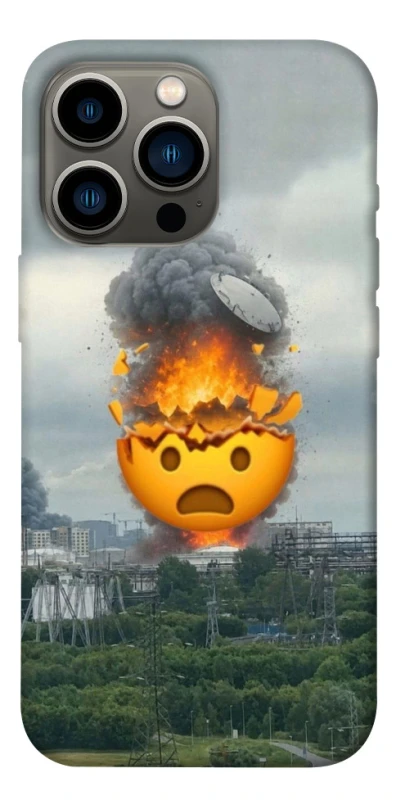 Чохол на Apple iPhone 13 Pro (6.1") Moscow never sleeps ver.2 фото 1 з 1