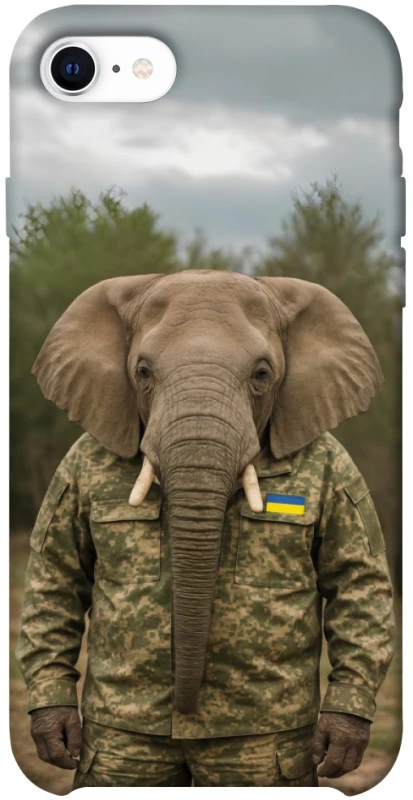 Чехол на Apple iPhone SE (2020) Слон защитник фото 1 из 1