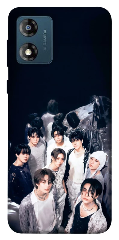 Чохол на Motorola Moto E13 Stray Kids v4 фото 1 з 1