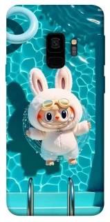 Чехол на Samsung Galaxy S9 Labubu in the pool ver.2 фото 1 из 1