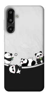 Чехол на Samsung Galaxy F16 Four pandas фото 1 из 1