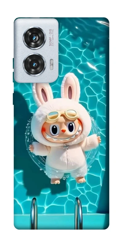 Чехол на Motorola Edge 50 Fusion Labubu in the pool ver.2 фото 1 из 1