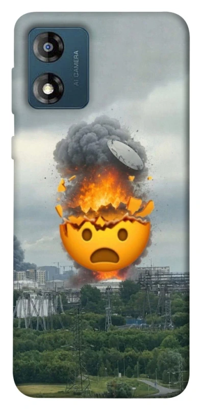 Чохол на Motorola Moto E13 Moscow never sleeps ver.2 фото 1 з 1