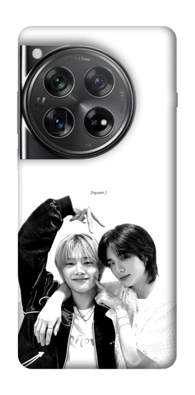 Чохол на OnePlus 12 HyunJin & Jeongin фото 1 з 1