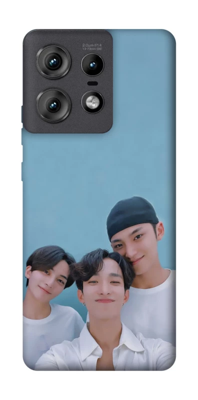 Чехол на Motorola Edge 50 Pro Seventeen фото 1 из 1