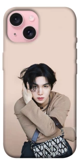 Чехол на Apple iPhone 15 (6.1") Suga - BTS фото 1 из 1