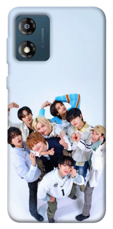 Чохол на Motorola Moto E13 Stray Kids One Vision фото 1 з 1