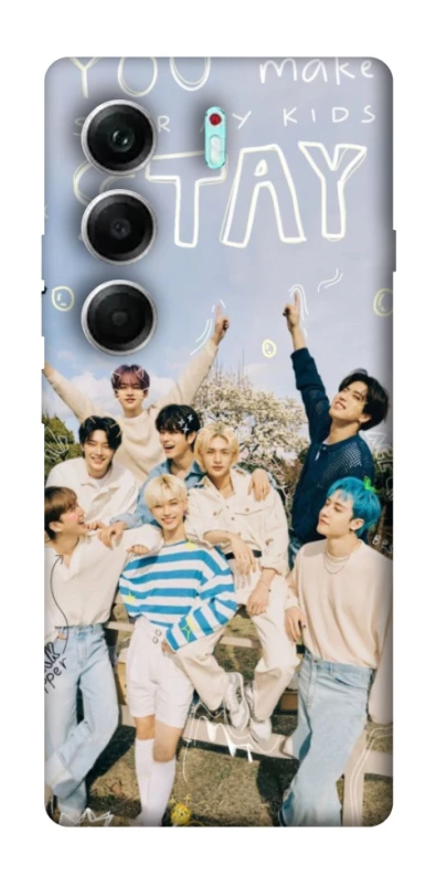 Чехол на Tecno Camon 40 Pro Stray Kids One Team фото 1 из 1