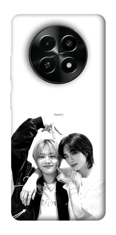 Чохол на Realme Narzo 70x HyunJin & Jeongin фото 1 з 1